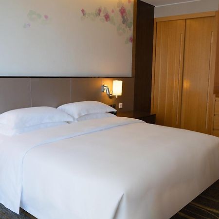 Hilton Garden Inn Lijiang Лиджанг Екстериор снимка