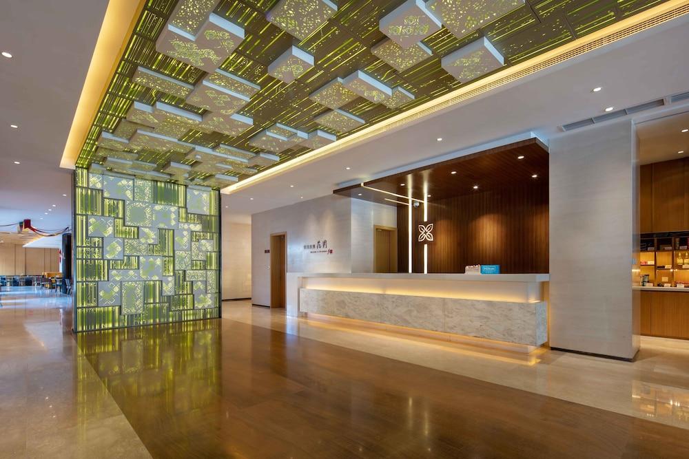 Hilton Garden Inn Lijiang Лиджанг Екстериор снимка