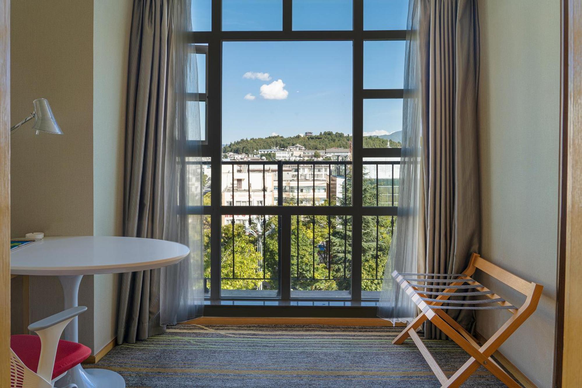 Hilton Garden Inn Lijiang Лиджанг Екстериор снимка