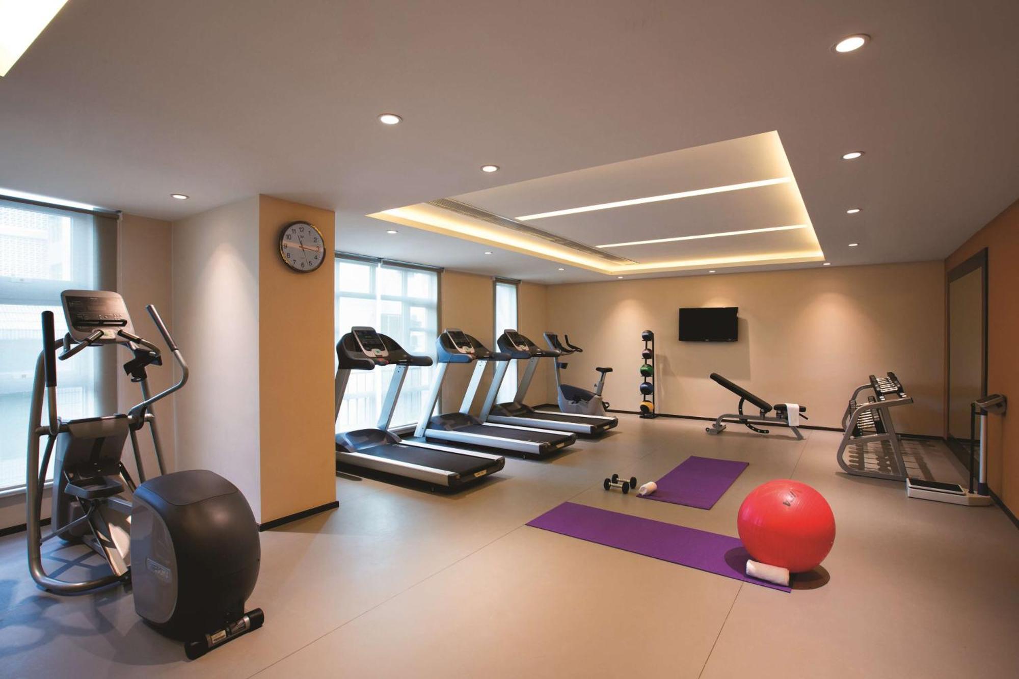 Hilton Garden Inn Lijiang Лиджанг Екстериор снимка