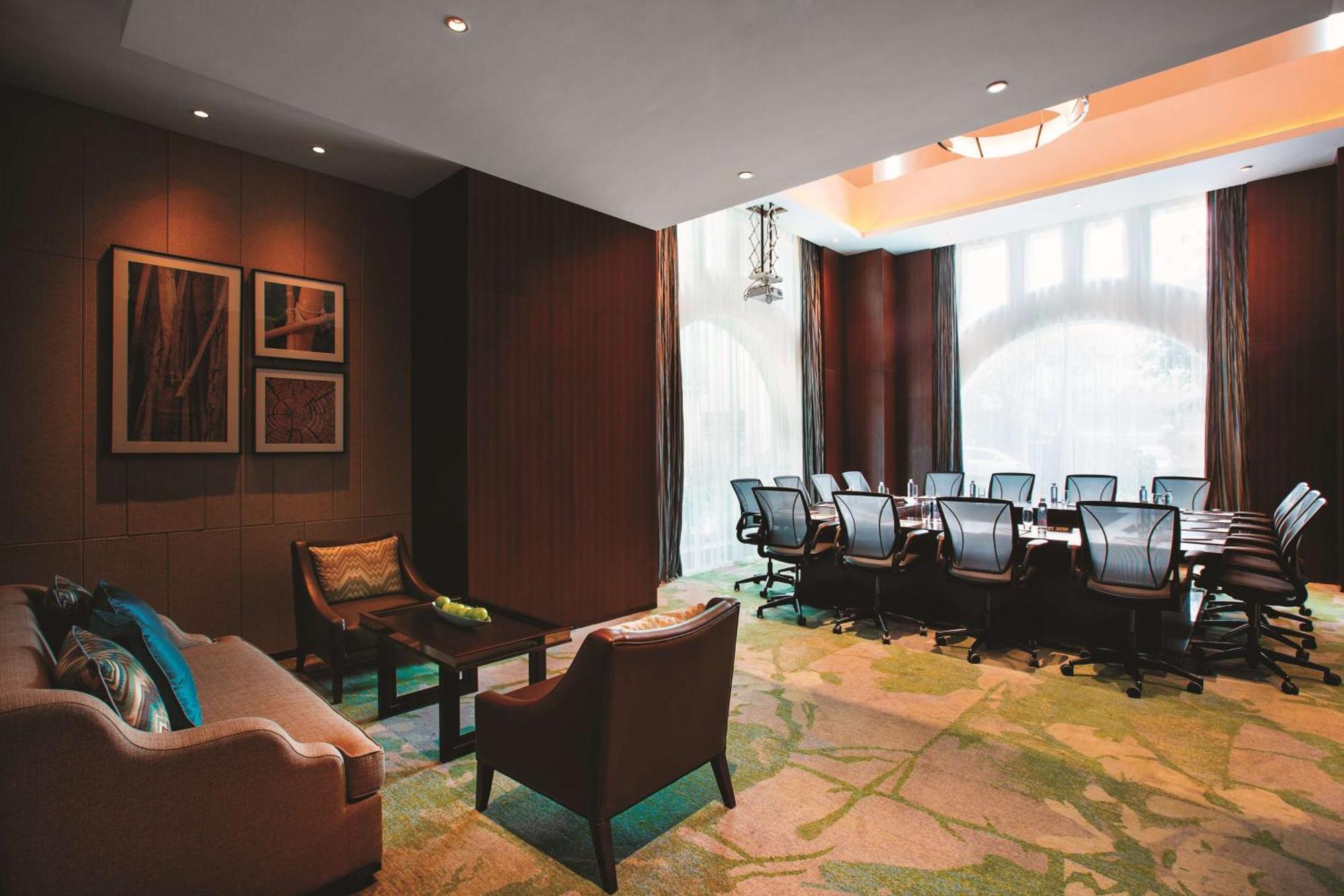 Hilton Garden Inn Lijiang Лиджанг Екстериор снимка
