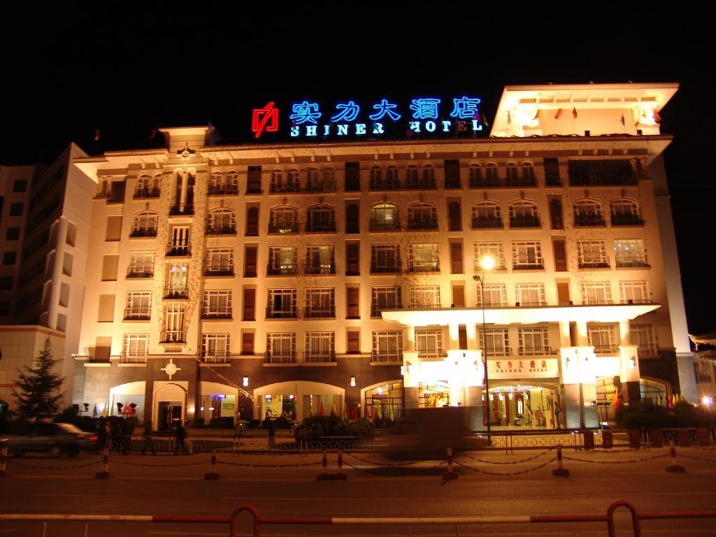Hilton Garden Inn Lijiang Лиджанг Екстериор снимка